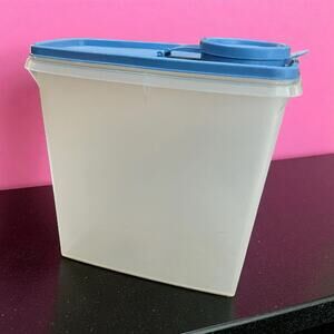 Tupperware Cereal Keeper 13 C Sheer Blue Flip Top Lid Container 469 471 Vintage